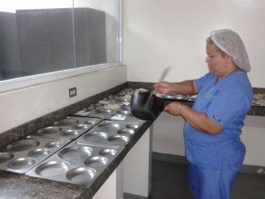 La condición proteica que aportan las carnes se suministro a través de otros alimentos