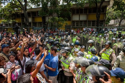 Los universitarios fueron detenidos por un piquete de la GNB