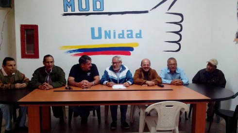 Unidad en Guaicaipuro exige al CNE anunciar fecha para recolección del 20 % de firmas.