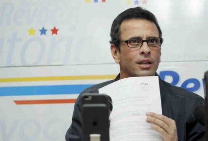 Capriles rechazó los ataques realizados a periodistas