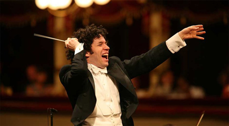 El director de la orquesta venezolana Gustavo Dudamel desvelará el próximo año su estrella en el Paseo de la Fama de Hollywood.