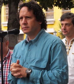 Garcés: “Debemos estar claros de cuál es el enemigo al que nos estamos enfrentando”