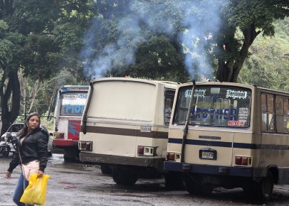Unos dos mil autobuses circulan diariamente por Los TequesUnos dos mil autobuses circulan diariamente por Los Teques