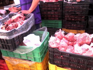 Carne, pollo y charcutería han salido del radar de muchas familias altomirandinas por la inflación,ARCHIVO  