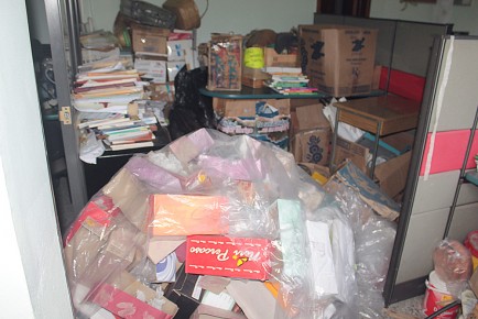 Hicieron destrozos antes de cargar con el botín millonario