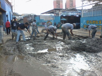 A toda velocidad marchan trabajos en la calle Guaicaipuro de Los Teques
