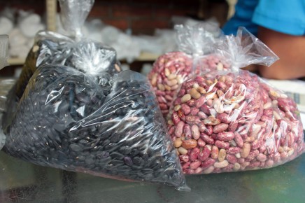 El precio de un kilo de caraotas equivale a siete días de trabajo