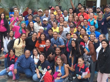 En la actividad estuvieron presentes miembros de ForoCandanga, InfoCentros, Tuiteros de la Faja.