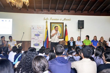 Reconocen a docentes de la gobernación de Miranda por su labor en la prevención de consumo de drogas