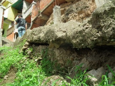 Vecinos están expuestos a atracos diariamente