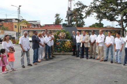 Adecos celebran un nuevo aniversario