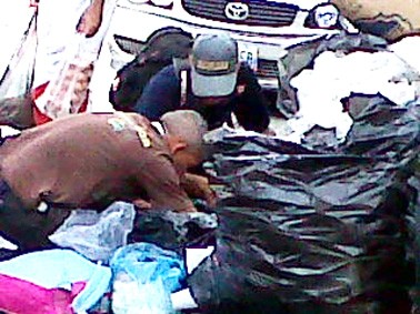 La basura de las ferias campesinas se ha convertido en el tesoro de quienes buscan comida