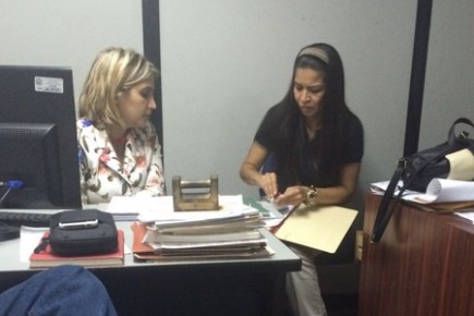 Vecinos conversaron con el alcalde al salir de una entrevista en la radio