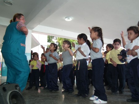 En la UEE Taller General Rafael Urdaneta dieron inicio a la Navidad el primero de diciembre
