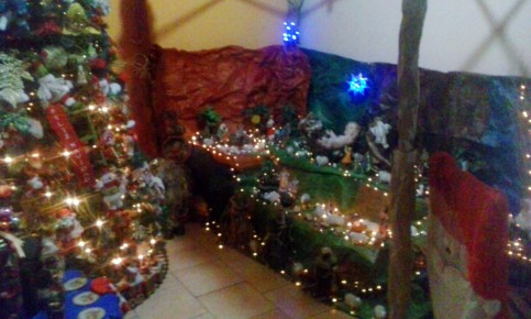 Hoy nuestro país se llena de alegría, para celebrar el nacimiento del Hijo de Dios, quien con su amor nació en un pesebre