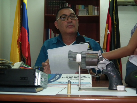 El reproductor y otros artículos fueron recuperados por los uniformados