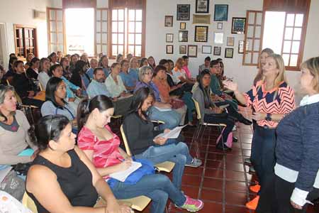 Talleres se realizan por todo el municipio Carrizal.