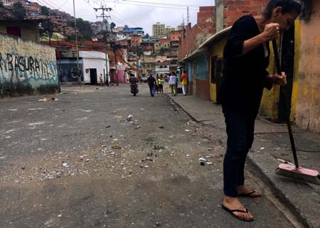 Habitantes de El Valle describieron los disturbios como una batalla campal que duró hasta la madrugada