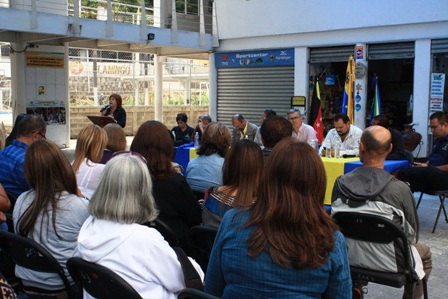 Josy Fernández reseñó que mantienen reuniones con vecinos del municipio tras los suceso del lunes 22.