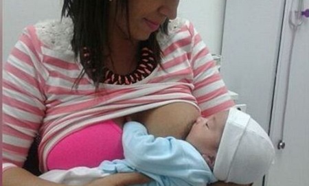 La lactancia materna es un acto de amor para tú bebé. Foto: Deisy Peña