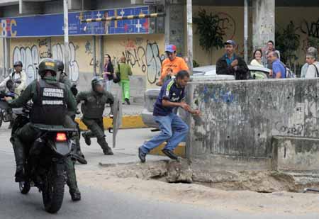 Personas que estaban regresando a sus hogares fueron detenidas sin siquiera estar presentes en la manifestación.