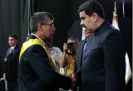 El presidente de la República, Nicolás Maduro, lideró desde el Poliedro de Caracas, la graduación de 3.614 funcionarios que egresan de la Universidad Nacional Experimental de la Seguridad (Unes).