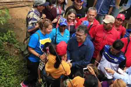 Durante la asamblea popular, el también vicepresidente para el Desarrollo Social y Revolución de las Misiones, anunció que se han visitado 70 mil Hogares de la Patria solo en el estado Miranda,