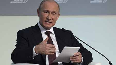 Presidente Vladimir Putin, promulgó el sábado una ley que autoriza la destrucción de varios miles de edificios en Moscú.