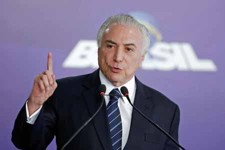 Temer repitió que se cometía un "crimen contra el Estado democrático de derecho".