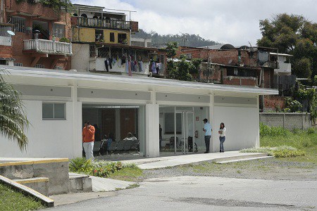 “En Miranda, a pesar de las adversidades, trabajamos para brindar un servicio médico de calidad”.