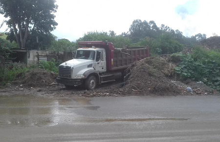 Hace algunos meses la zona fue noticia al lanzar chatarra de urnas.