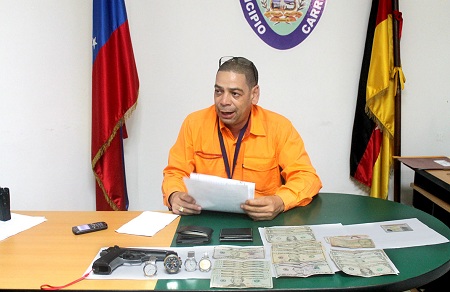 Los detenidos fueron trasladados a la comandancia de Policarrizal.
