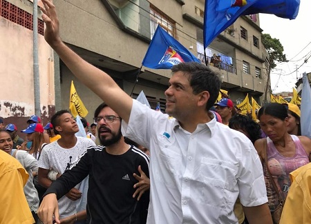 En Carrizal simpatizantes de la unidad ensañaron como votar el 15 de octubre